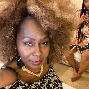 Meet your Posher, Terri